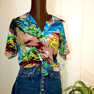 Vintage Aloha print lady’s cut. 100% silk. Avanti